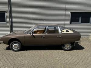 Image 2/5 de Citroën CX 2200 Pallas (1976)