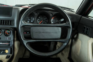 Image 8/50 of Porsche 924 S (1987)