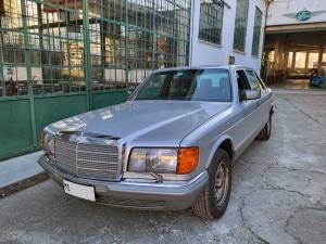 Image 4/30 of Mercedes-Benz 500 SEL (1985)