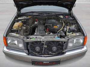 Afbeelding 19/23 van Mercedes-Benz 300 SE (1990)