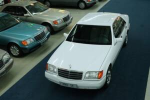 Bild 3/50 von Mercedes-Benz 300 SE (1992)