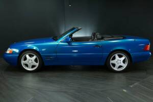 Image 3/50 de Mercedes-Benz SL 500 (1997)