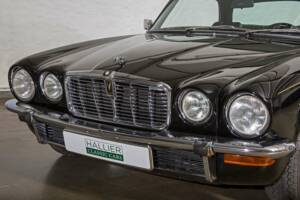 Image 12/31 of Jaguar XJ 5.3 C (1978)