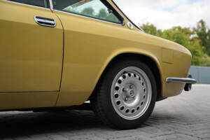 Bild 48/50 von Alfa Romeo 2000 GT Veloce (1975)