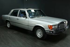 Image 7/29 of Mercedes-Benz 280 SE (1977)