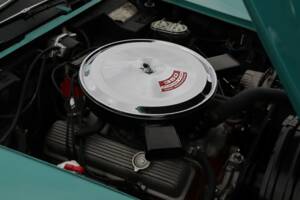 Image 9/50 of Chevrolet Corvette Stingray (1972)