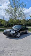Image 5/13 de Mercedes-Benz E 220 (1994)