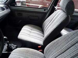 Image 9/17 of Peugeot 205 Diesel (1988)