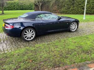 Image 17/48 of Aston Martin DB 9 Volante (2007)