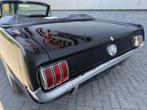 Image 44/47 de Ford Mustang 390 GTA (1966)