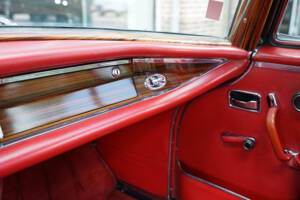 Image 11/50 of Mercedes-Benz 280 SE 3,5 (1970)