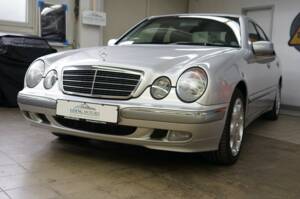Bild 5/38 von Mercedes-Benz E 200 Kompressor (2001)