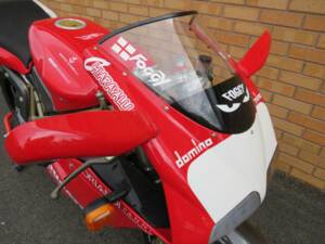 Immagine 5/50 di Ducati 916 R (2000)