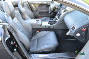 Imagen 35/50 de Aston Martin DBS Volante (2010)