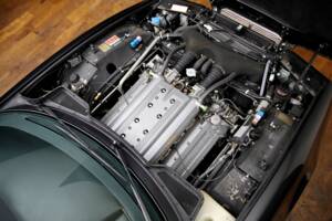 Immagine 16/17 di Aston Martin Virage Volante (1994)