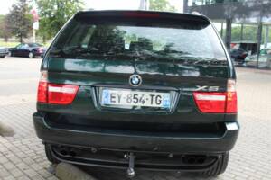Bild 7/8 von BMW X5 4.4i (2001)