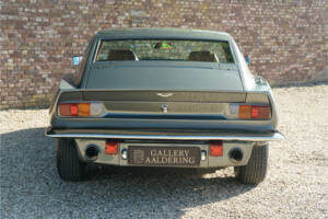 Image 6/50 of Aston Martin V8 (1980)