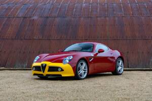 Image 1/9 of Alfa Romeo 8C Competizione (2009)