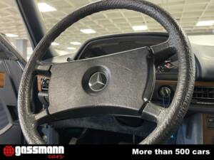 Afbeelding 11/15 van Mercedes-Benz 280 SE (1981)