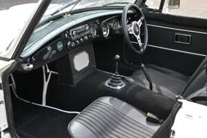 Image 21/50 of MG MGB (1972)