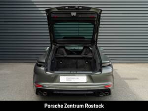 Obraz 31/33 pojazdu Porsche Panamera GTS (1900)