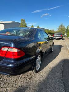Bild 6/12 von Mercedes-Benz CLK 200 Kompressor (2001)