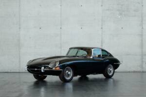 Image 1/50 de Jaguar E-Type (1970)