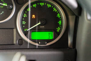 Immagine 15/30 di Land Rover Defender 90 Works V8 (2012)