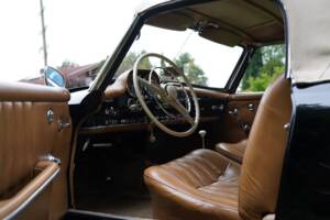 Image 2/12 de Mercedes-Benz 190 SL (1959)