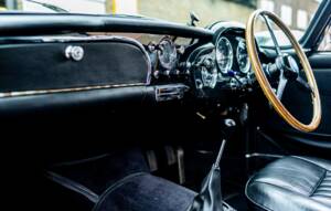 Image 30/50 de Aston Martin DB 4 (1960)