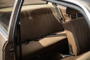 Image 44/76 of BMW 323i (1982)