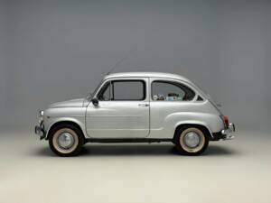 Immagine 5/20 di SEAT 600 L (1972)