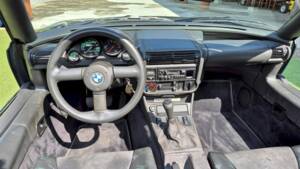 Image 34/76 de BMW Z1 Roadster (1991)
