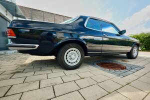 Bild 81/99 von Mercedes-Benz 230 CE (1983)