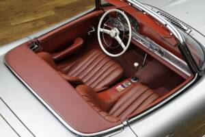 Image 11/26 of Mercedes-Benz 300 SL Roadster (1959)