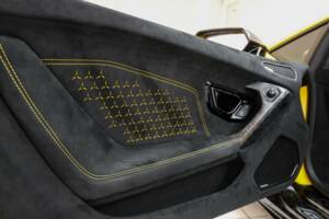 Bild 10/71 von Lamborghini Huracán Performante (2017)