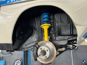 Image 35/80 de BMW 2002 (1975)