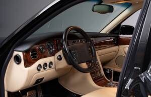 Image 21/46 of Bentley Arnage T (2004)