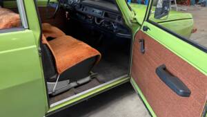 Image 16/26 of Wartburg 353 (1974)