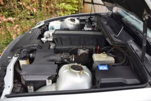 Image 37/46 of BMW 320i (1995)