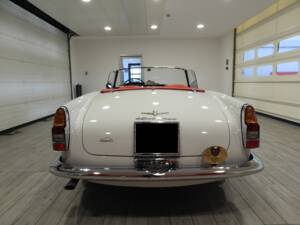 Image 5/51 de Alfa Romeo 2000 Spider (1959)