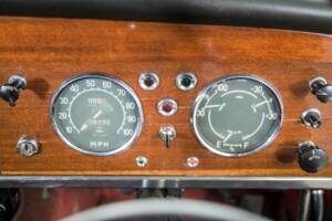 Image 15/50 de Rover 100 (1962)