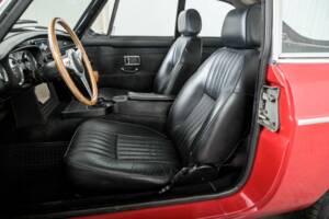 Image 24/50 of MG MGB GT (1967)