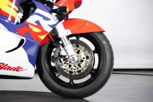 Immagine 28/50 di Honda CBR 900RR Fireblade (1996)