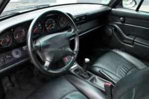 Image 9/29 of Porsche 911 Carrera 4 (1996)