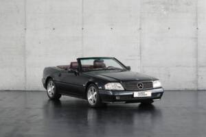 Image 4/37 of Mercedes-Benz SL 500 (1995)