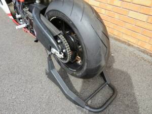 Bild 44/50 von Ducati Desmosedici RR (2008)