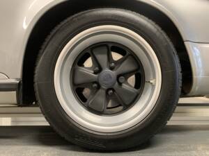 Image 59/132 of Porsche 911 Speedster 3.2 (1989)