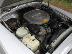 Image 15/18 de Mercedes-Benz 500 SL (1986)