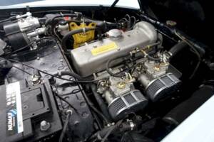 Image 32/43 of Mercedes-Benz 190 SL (1957)